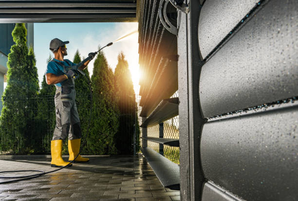 Best Deck Pressure Washing  in Omaha, TX